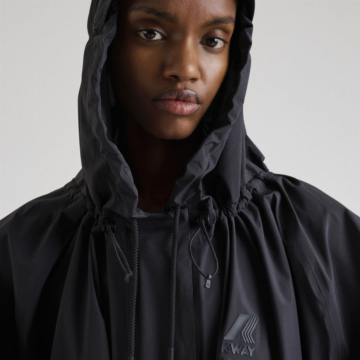 Jackets_Woman_LE VRAI 2.1 AMIABLE GILLIAN SOEUR_Long_Black Greyish - Commercial 7
