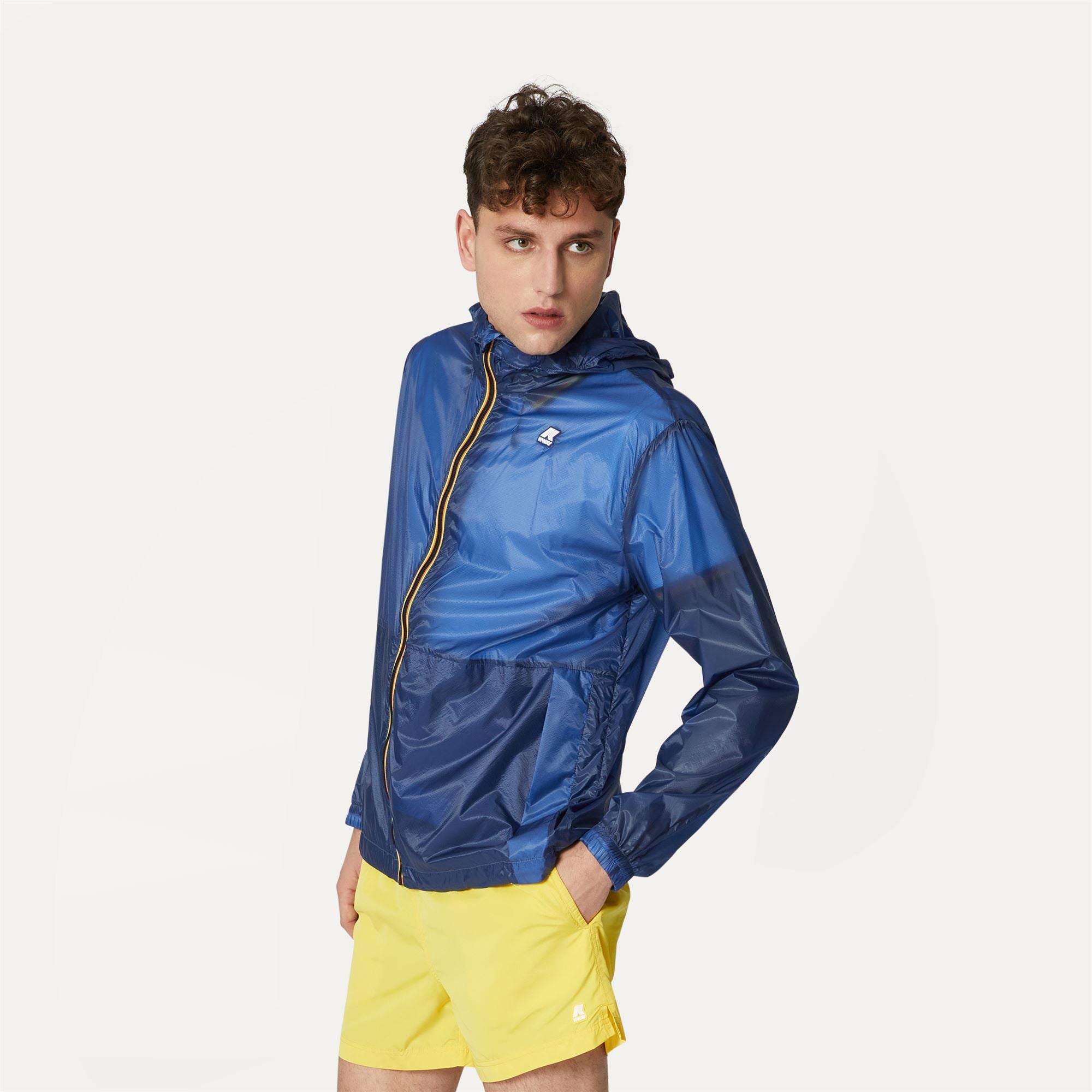 Jackets_MAN_CLEONARD LIGHT MICRO RIPSTOP_Mid_Blue Sapphire - Commercial 5