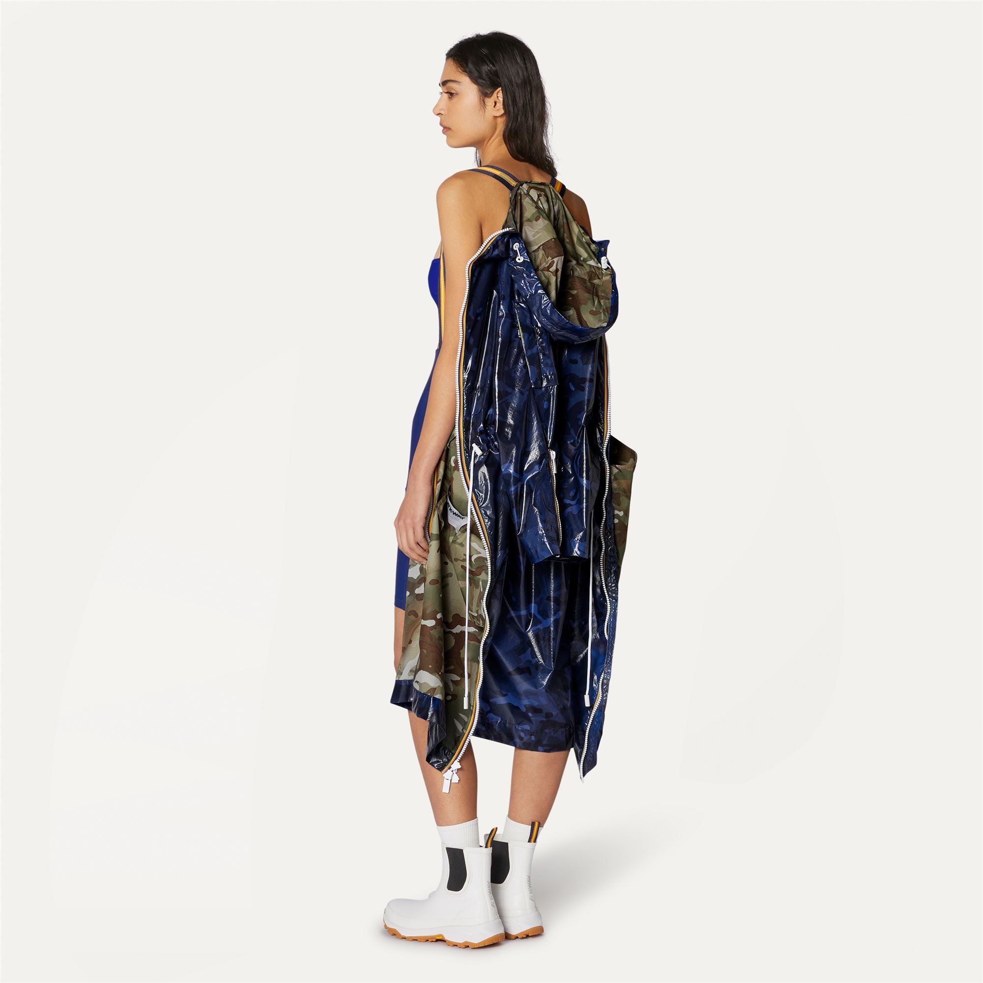 Jackets_UNISEX_UNEL CAMOU_Long_Blue Camouflage - Commercial 7
