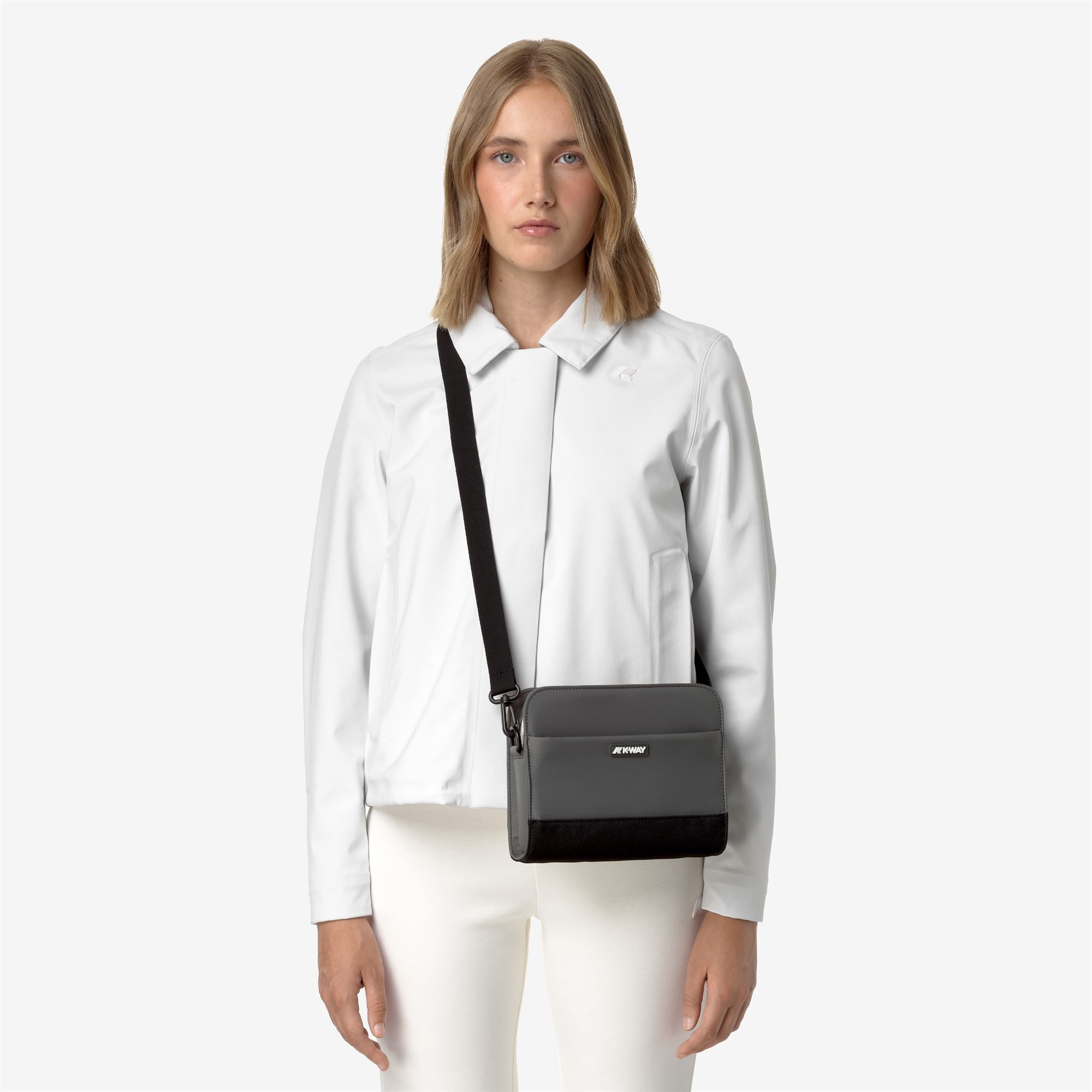 Bags_WOMAN_MARYBELL_Pouch Bag_GREEN BLACKISH - Commercial 5