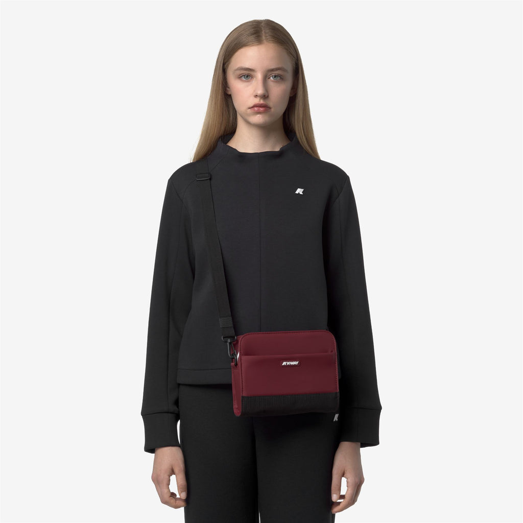 Bags_WOMAN_MARYBELL_Pouch Bag_Red Syrah - Commercial 5