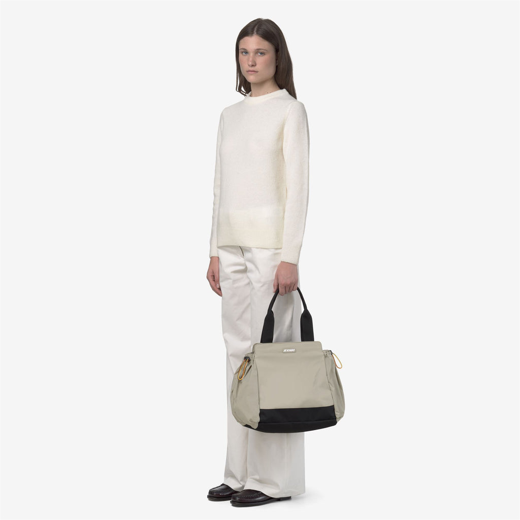 Bags_WOMAN_AISY_Tote Bag_Green Oak - Commercial 6