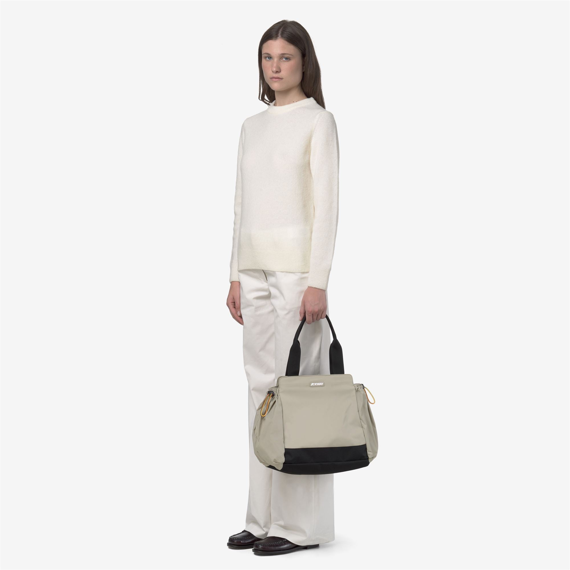 Bags_WOMAN_AISY_Tote Bag_Green Oak - Commercial 6