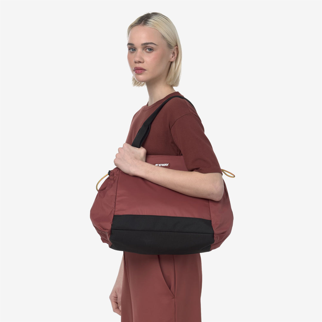 Bolso Tote Urbano Rojo Marrón para Mujer con Características Impermeables main