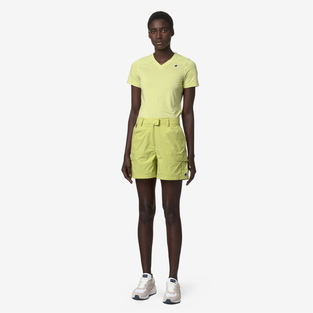 Shorts_Woman_ARGALPS_Cargo_Green Celery - Commercial 4