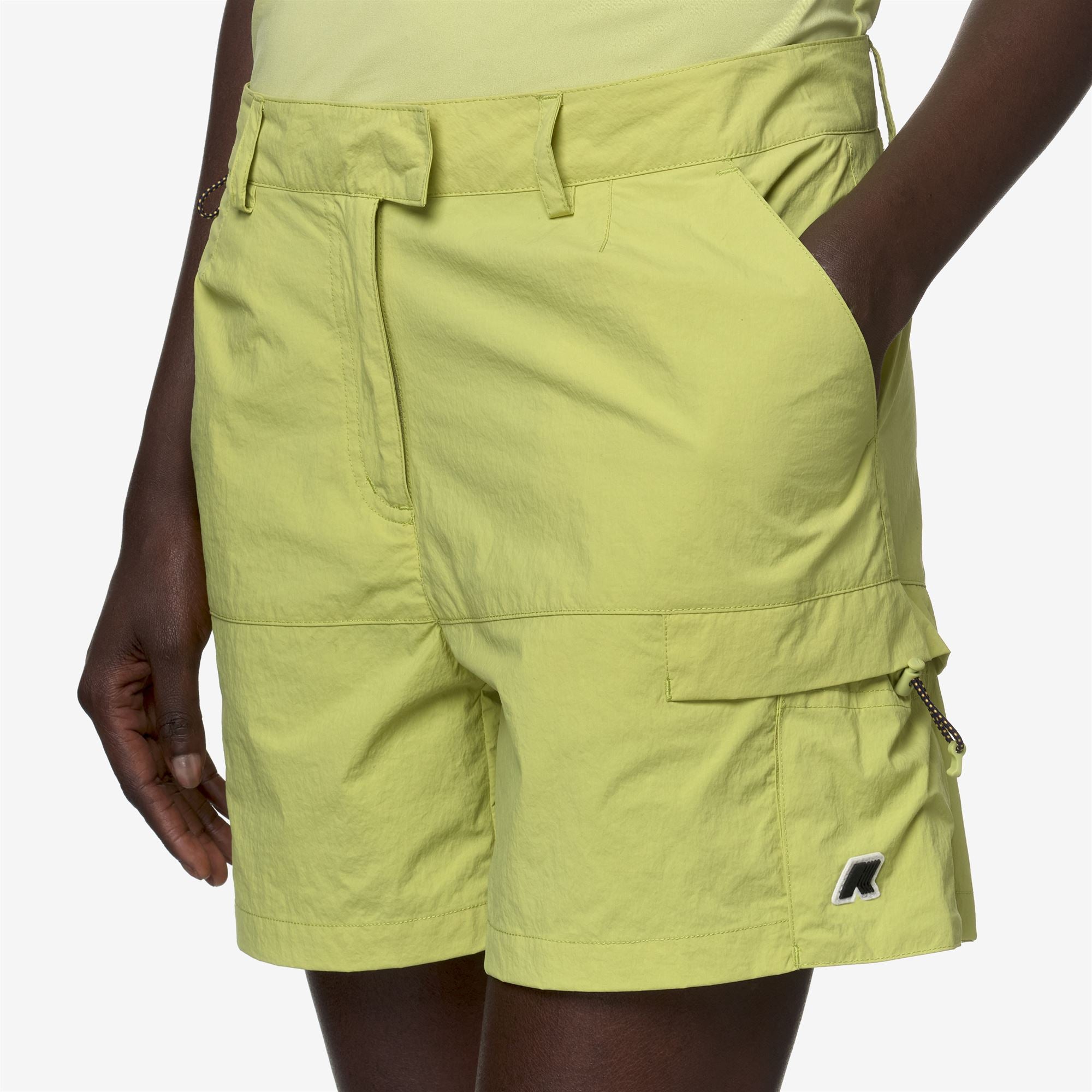 Shorts_Woman_ARGALPS_Cargo_Green Celery - Commercial 7