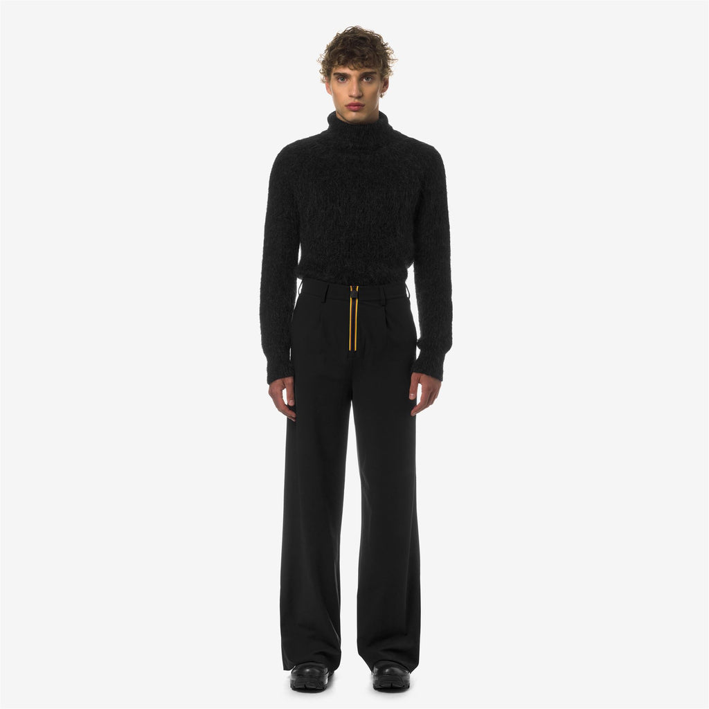 Pants_Man_ANDREL_Chino_Black Pure - Commercial 4