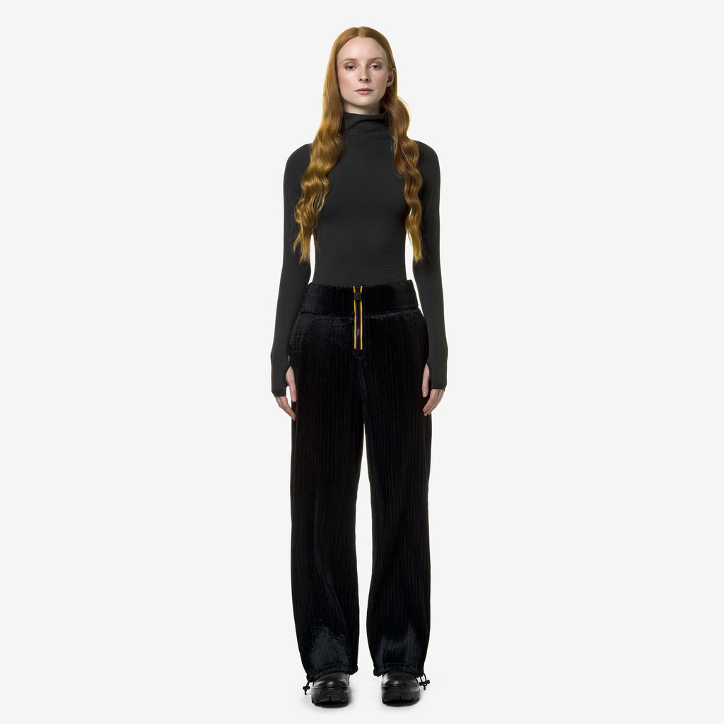 Pants_Woman_BAGGY PLISSE_Sport Trousers_Black Pirate - Commercial 4