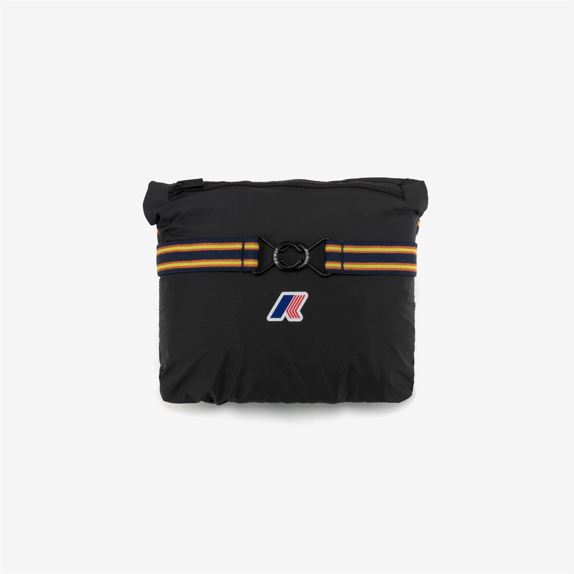 Jackets_UNISEX_CHARMEL TRAVEL_Mid_Black Pure - Commercial 2