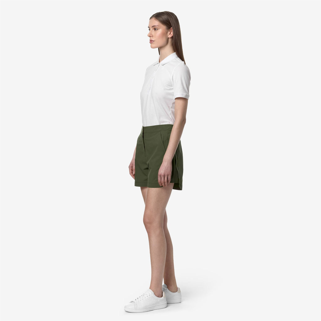 Shorts_Woman_ANNISE_Sport Shorts_Green Cypress - Commercial 5