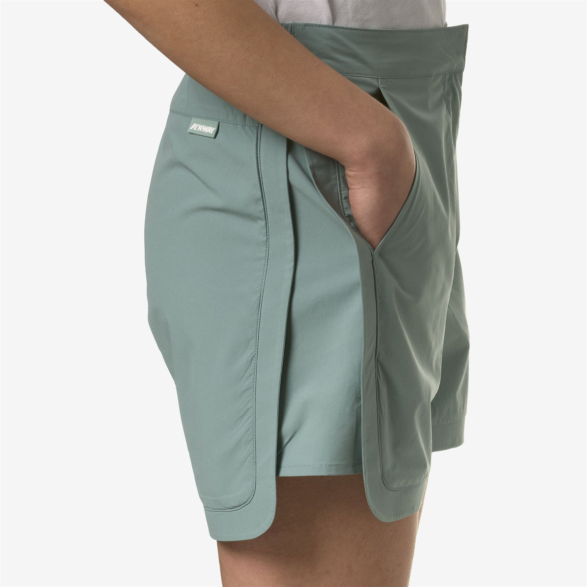 Shorts_Woman_ANNISE_Sport Shorts_Green Mold - Commercial 7
