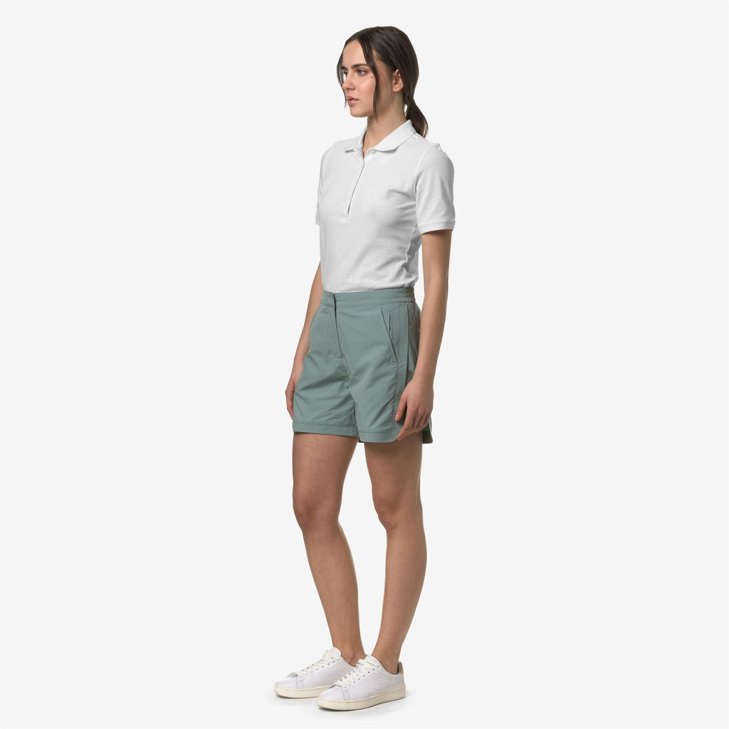 Shorts_Woman_ANNISE_Sport Shorts_Green Mold - Commercial 5