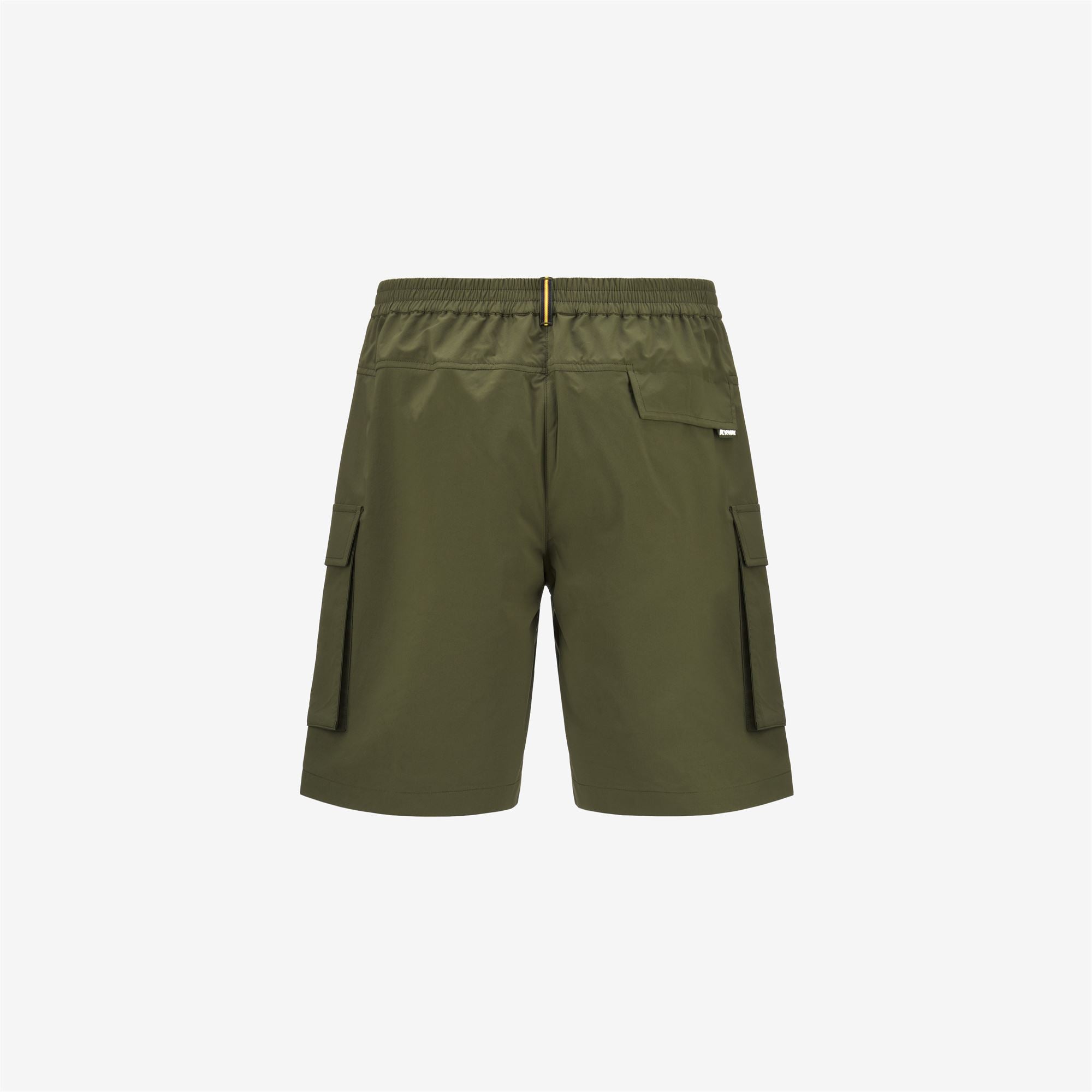 Shorts_Man_BASTYEL_Cargo_Green Cypress - Commercial 2
