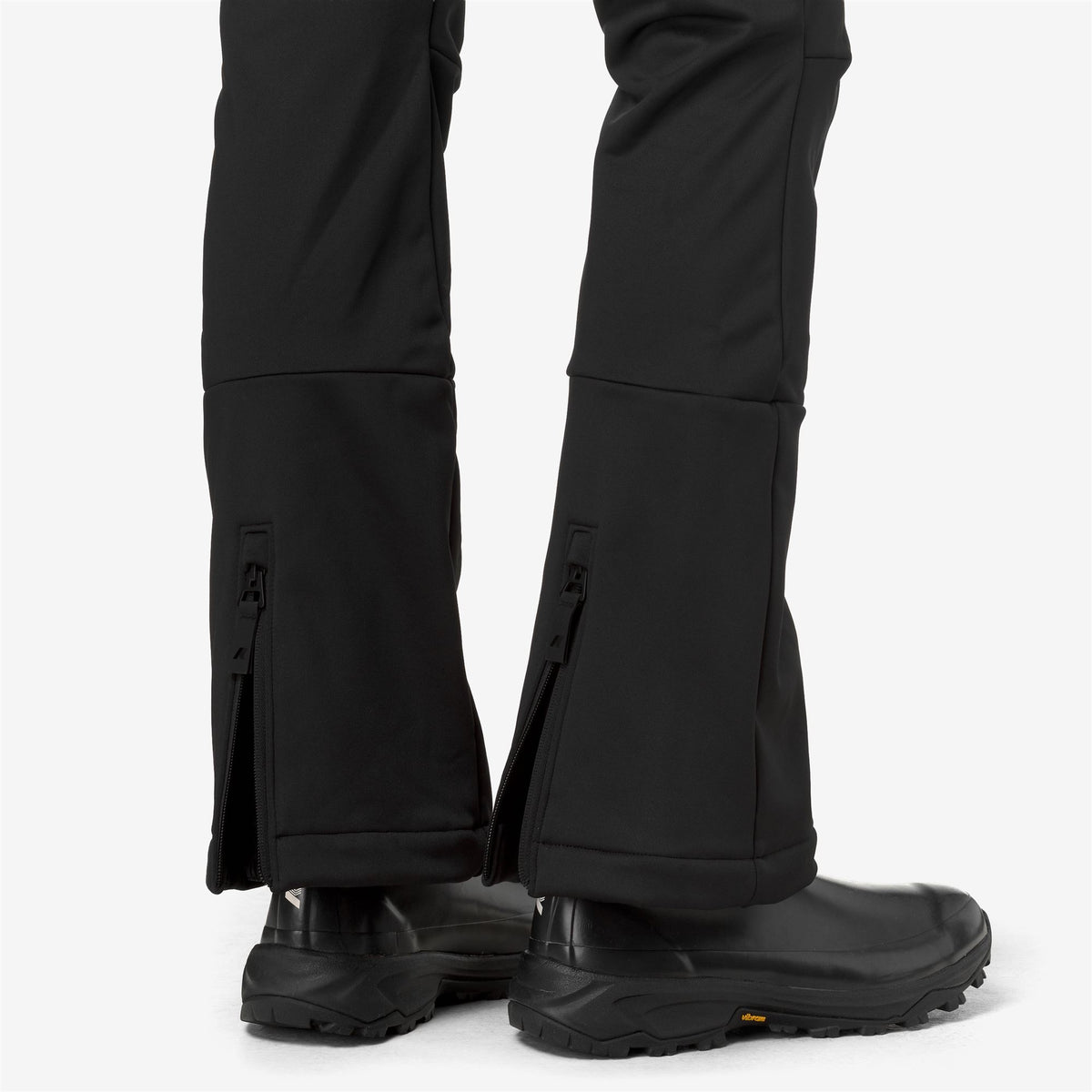 Pants_WOMAN_ESCREINS SOFTSHELL_Sport Trousers_Black Pure - Commercial 7