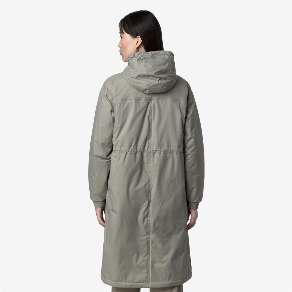 Chaqueta impermeable verde de 3/4 de largo para mujer con acolchado 02