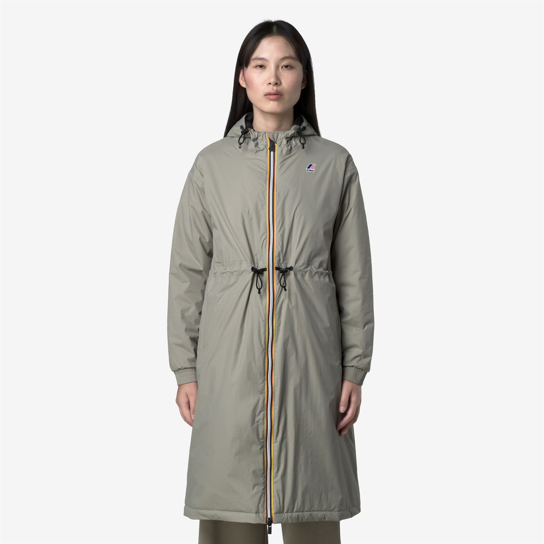 Chaqueta impermeable verde de 3/4 de largo para mujer con acolchado 01