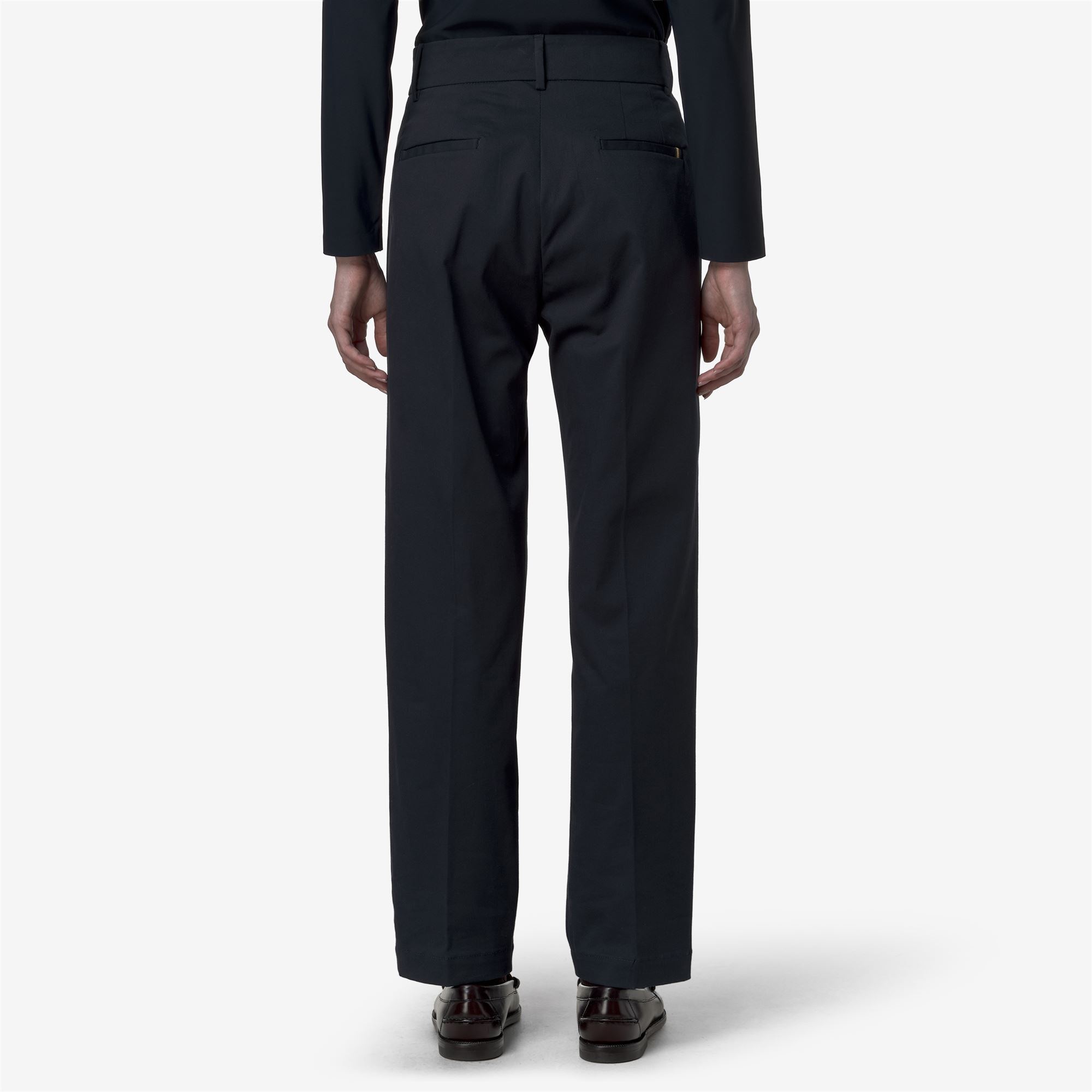 Pants_WOMAN_EYRE TWILL TECH PEACH GOLF_Chino_Blue Depth - Commercial 6