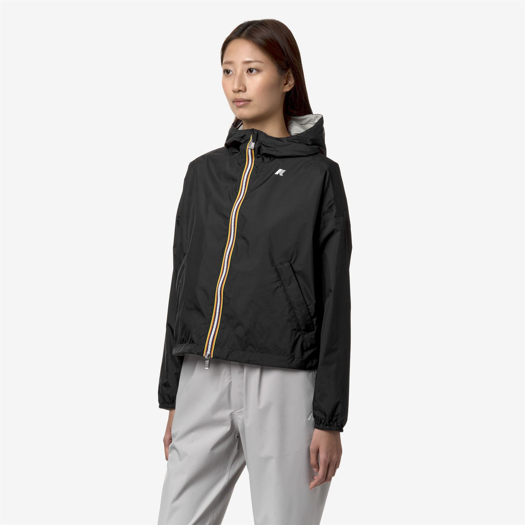 Chaqueta corta impermeable reversible para mujer en beige y negro main