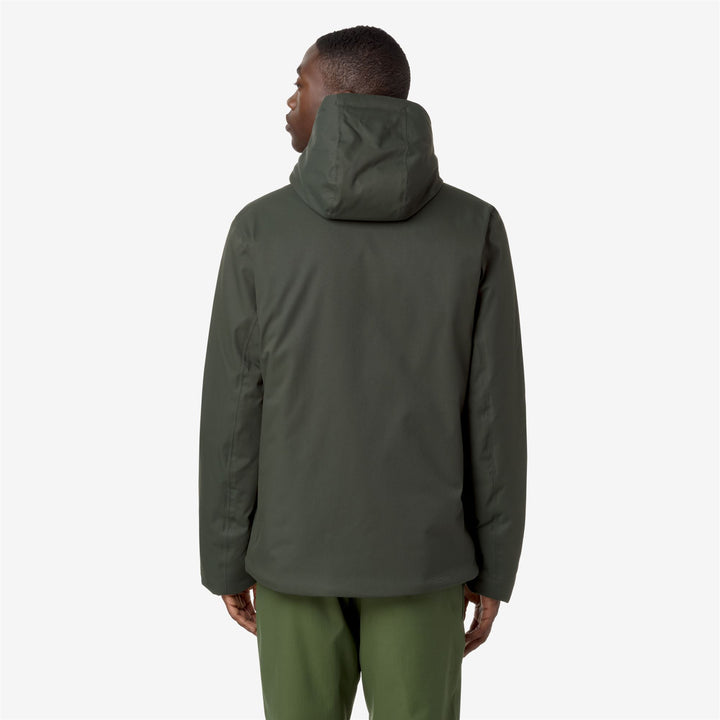Chaqueta corta para hombre gris verde resistente al agua con aislamiento PrimaLoft 5