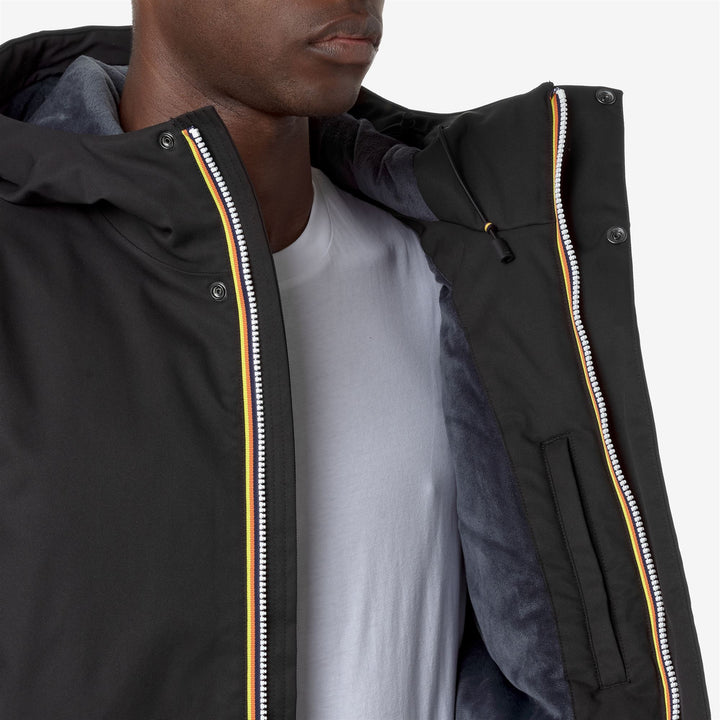 Chaqueta corta negra y gris para hombre resistente al agua con aislamiento PrimaLoft 2