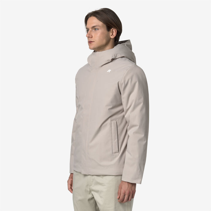Chaqueta corta impermeable beige para hombre con aislamiento PrimaLoft 4