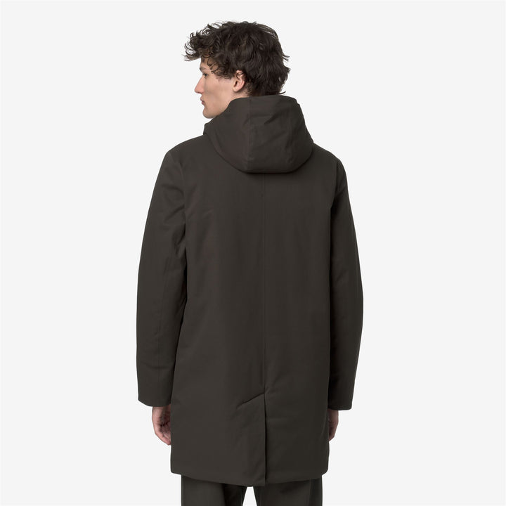 Chaqueta corta impermeable para hombre color oliva negro con aislamiento PrimaLoft 5