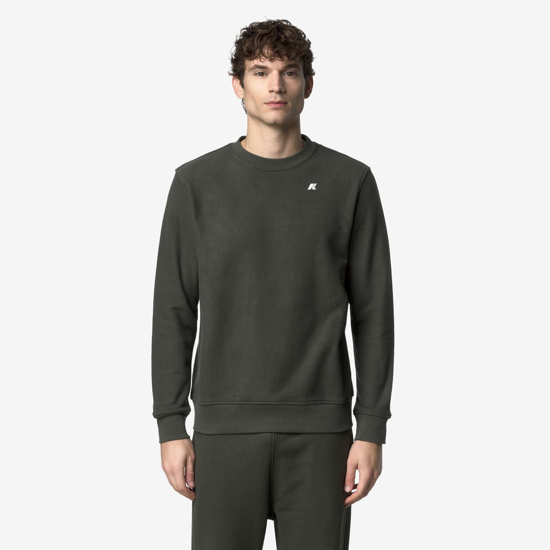 Green men's fleece athleisure jumper with cozy interior main