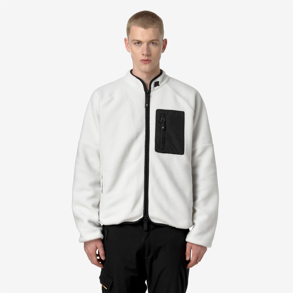 Fleece_MAN_BESSANS_Jacket_White G - Black - Commercial 4