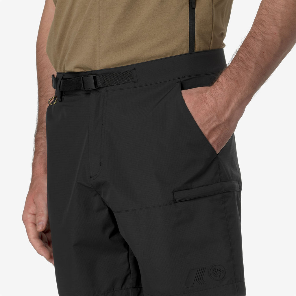 Shorts_MAN_TAPRINNE CORAL GARDENERS_Cargo_Black Pure - Commercial 7