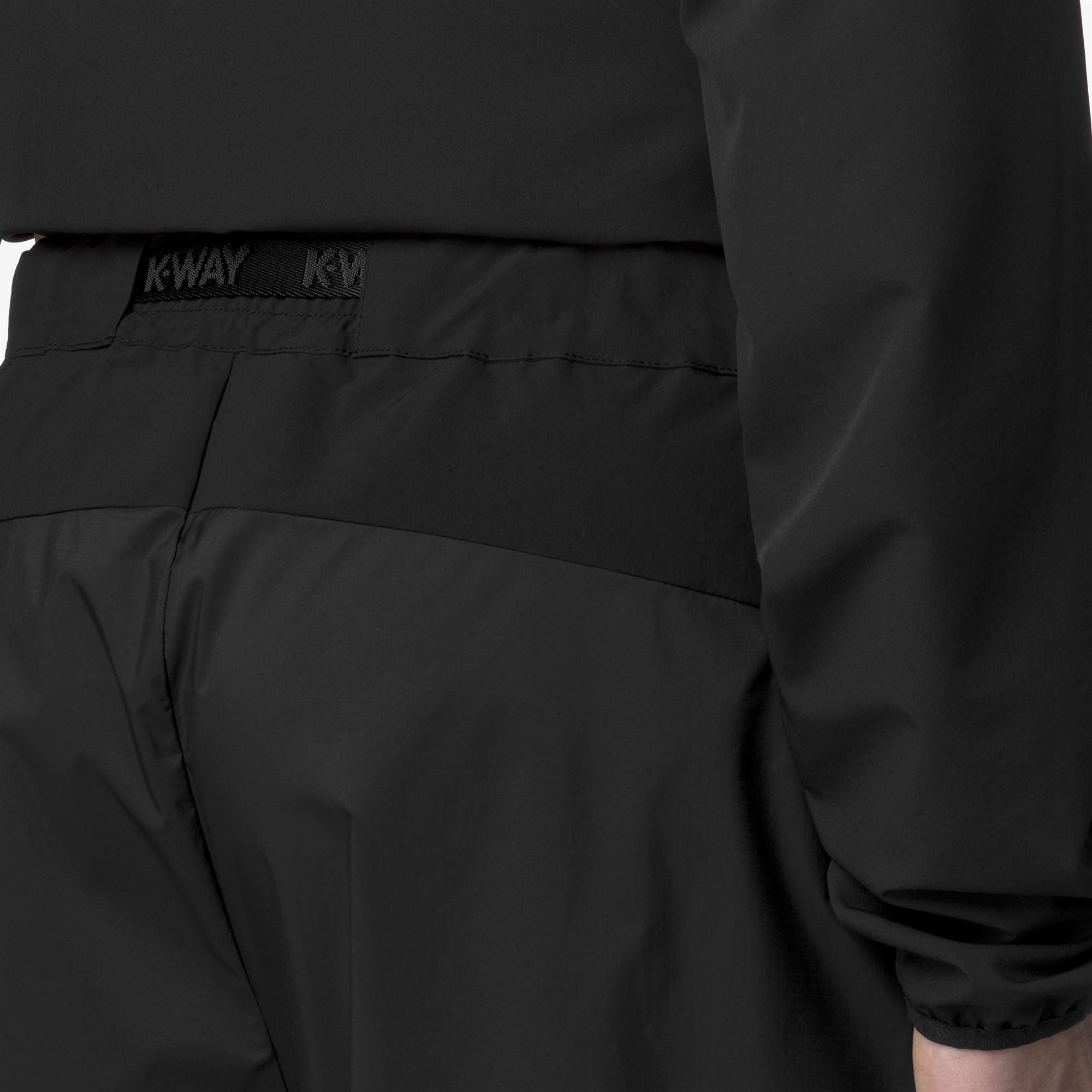 Shorts_MAN_BURROUGHS_Sport Shorts_Black Pure - Commercial 7