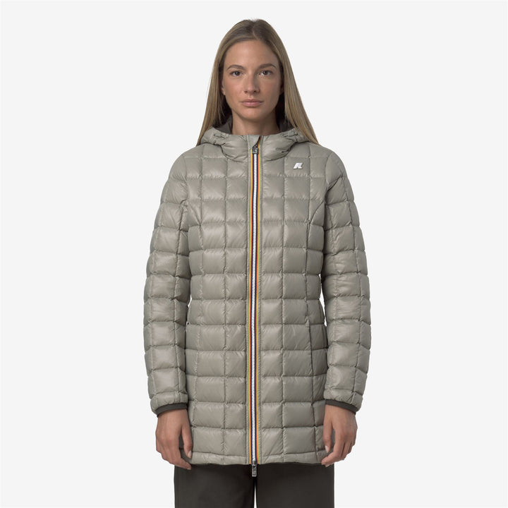 Chaqueta de plumón reversible para mujer color oliva negro para clima frío 3