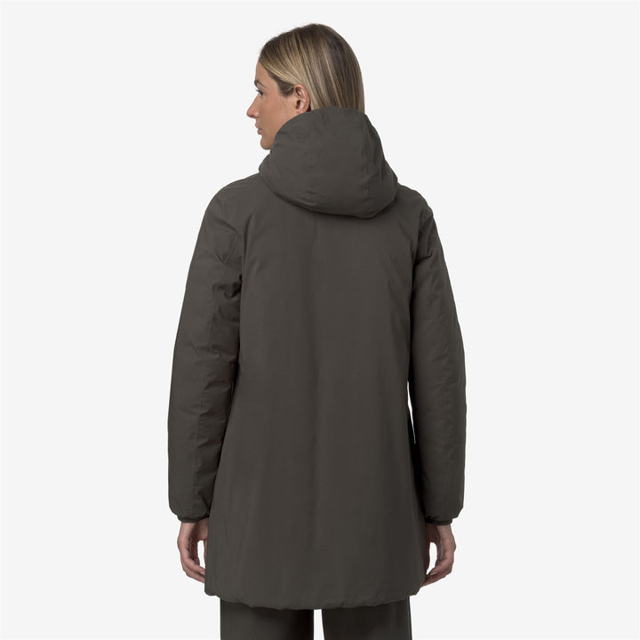 Chaqueta reversible aislante de media altura para mujer color oliva negro 6