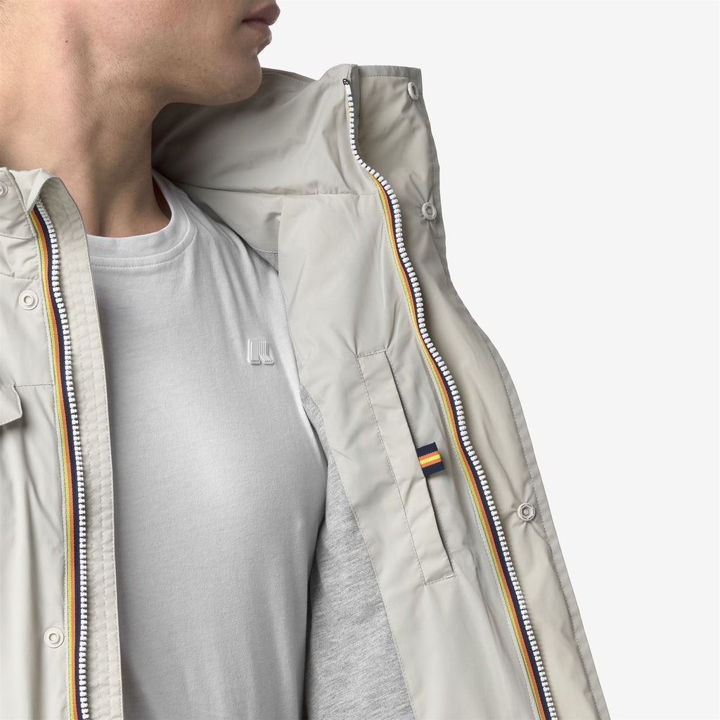 Jackets_MAN_MANUEL STRETCH NYLON JERSEY_Mid_BEIGE LT - Commercial 7