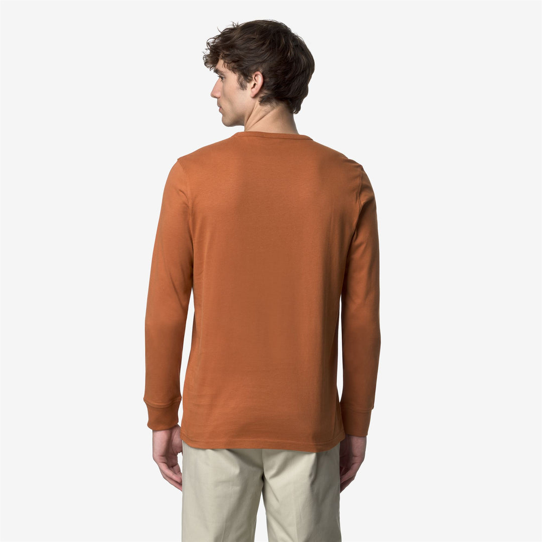 Camiseta de manga larga ajustada para hombre en jersey de algodón color naranja main