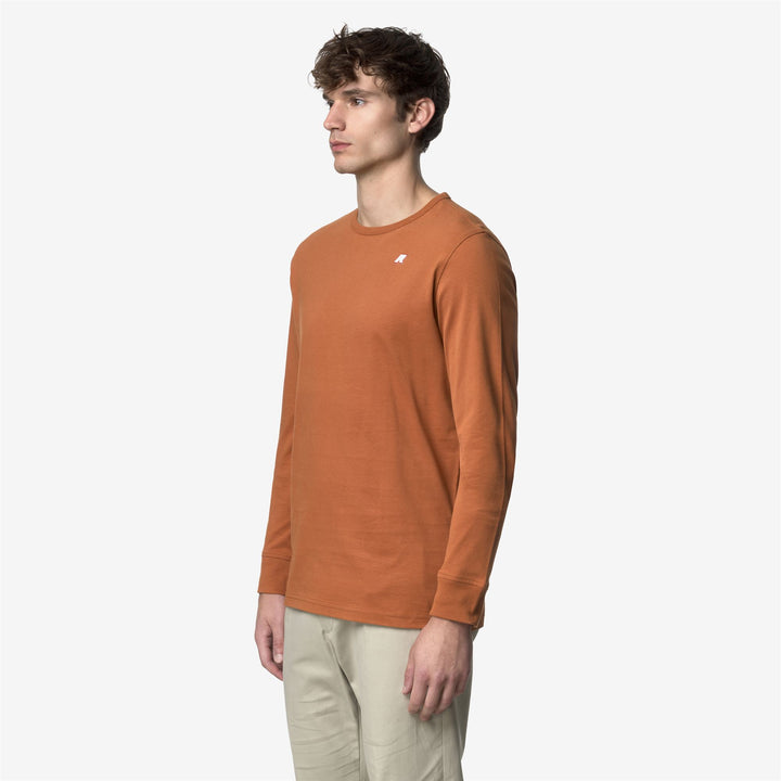 Camiseta de manga larga ajustada para hombre en jersey de algodón color naranja 4