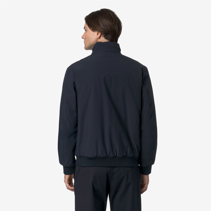 Chaqueta corta reversible azul para hombre con tejido repelente al agua 6