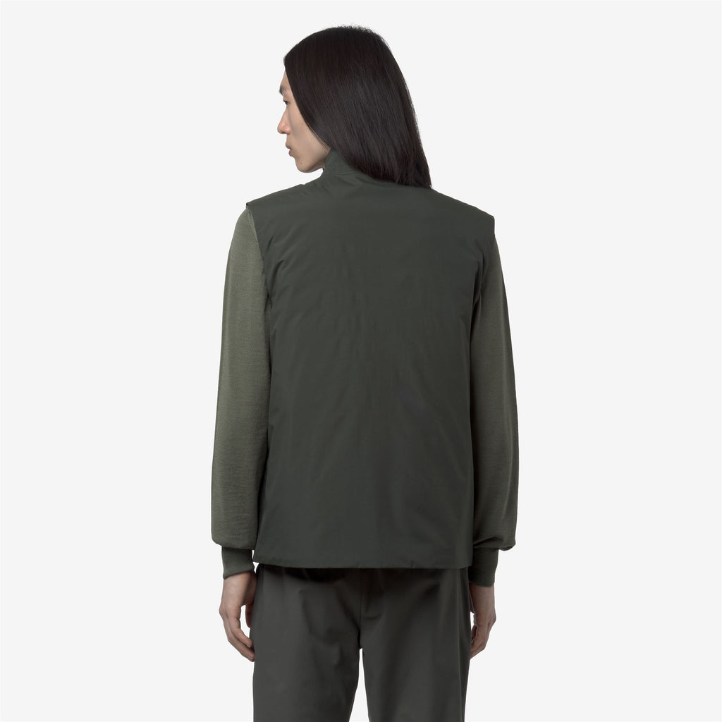 Jackets_MAN_VALEN WARM OTTOMAN_Vest_GREEN BLACKISH - Commercial 6