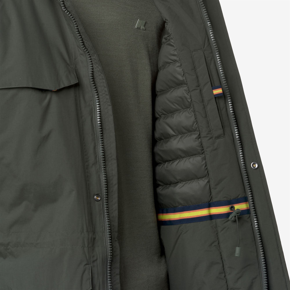 Chaqueta impermeable de longitud media con capucha para hombre, color verde y negro 02