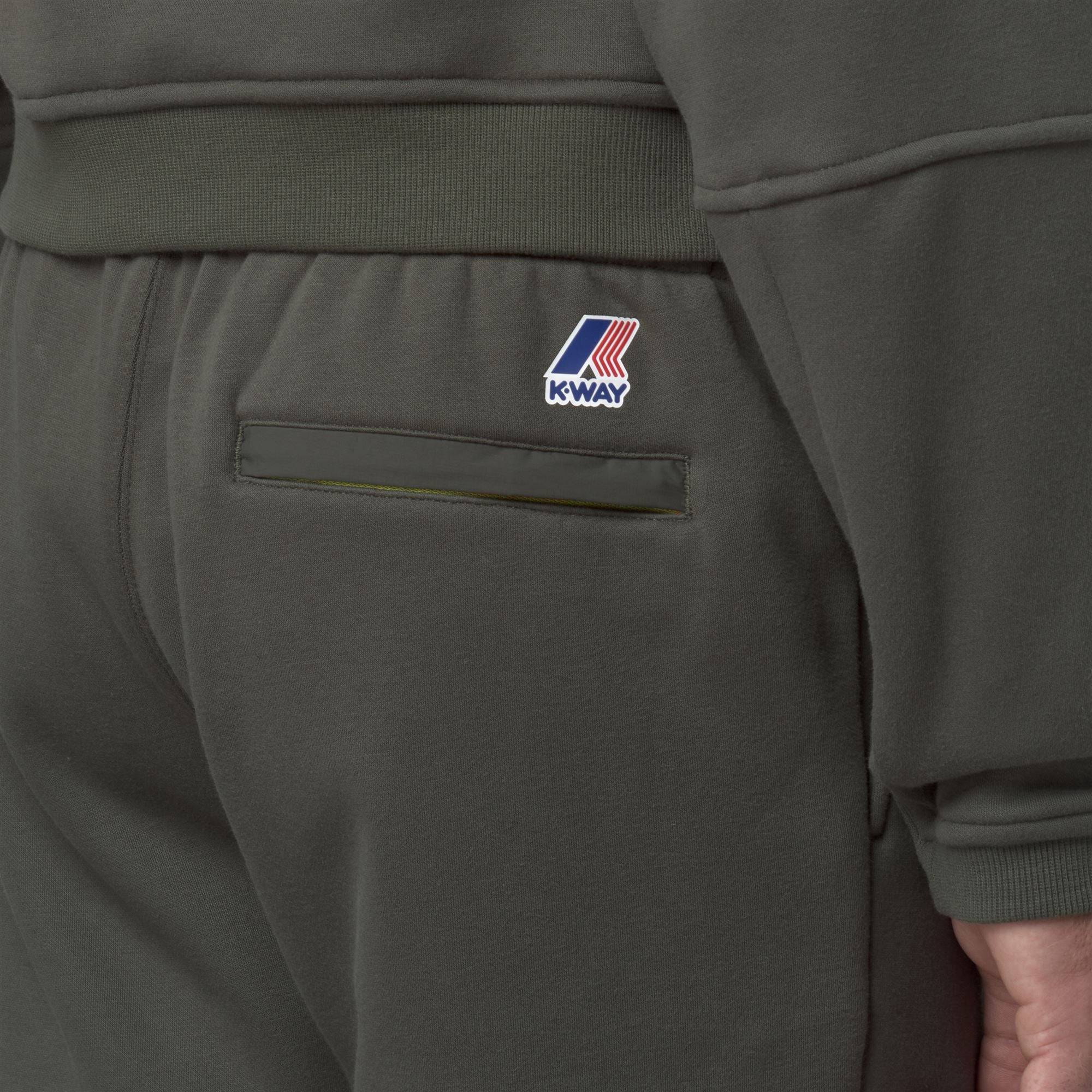 Pants_UNISEX_PHILBERT BRUSHED PC_Sport Trousers_GREEN BLACKISH - Commercial 7