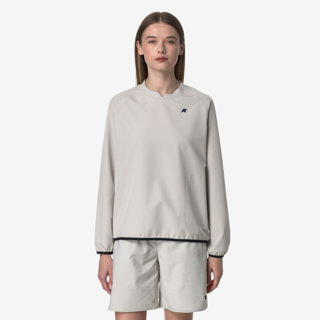 Fleece_WOMAN_AURA_Pull Over_BEIGE LT - Commercial 4
