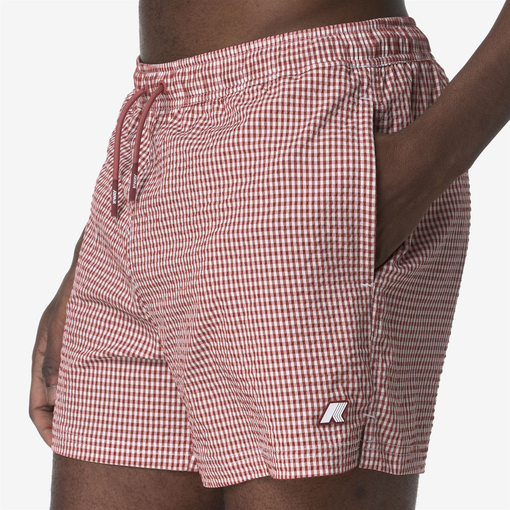 Bathing Suits_MAN_HAZEL CHECK BEACH_Swimming Trunks_White - Red Brownish - Commercial 7