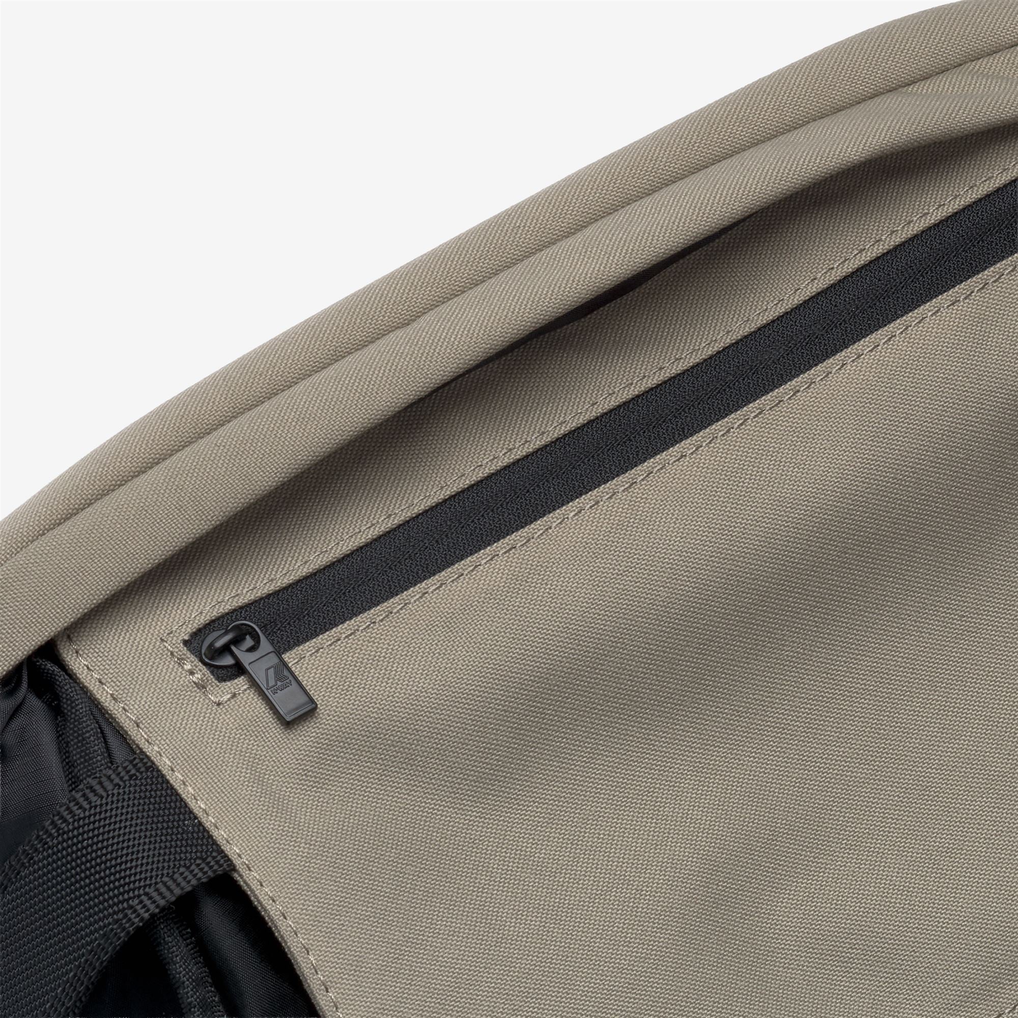 Small Accessories_Woman_LOANA_Beauty Case_Grey Tortora - Commercial 3