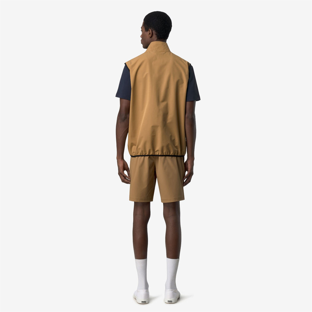 Fleece_Unisex_FLANER TRAVEL_Vest_Brown Bistre - Commercial 6