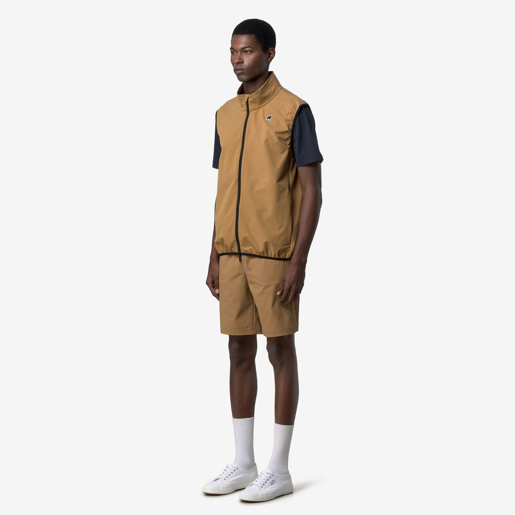 Fleece_Unisex_FLANER TRAVEL_Vest_Brown Bistre - Commercial 5