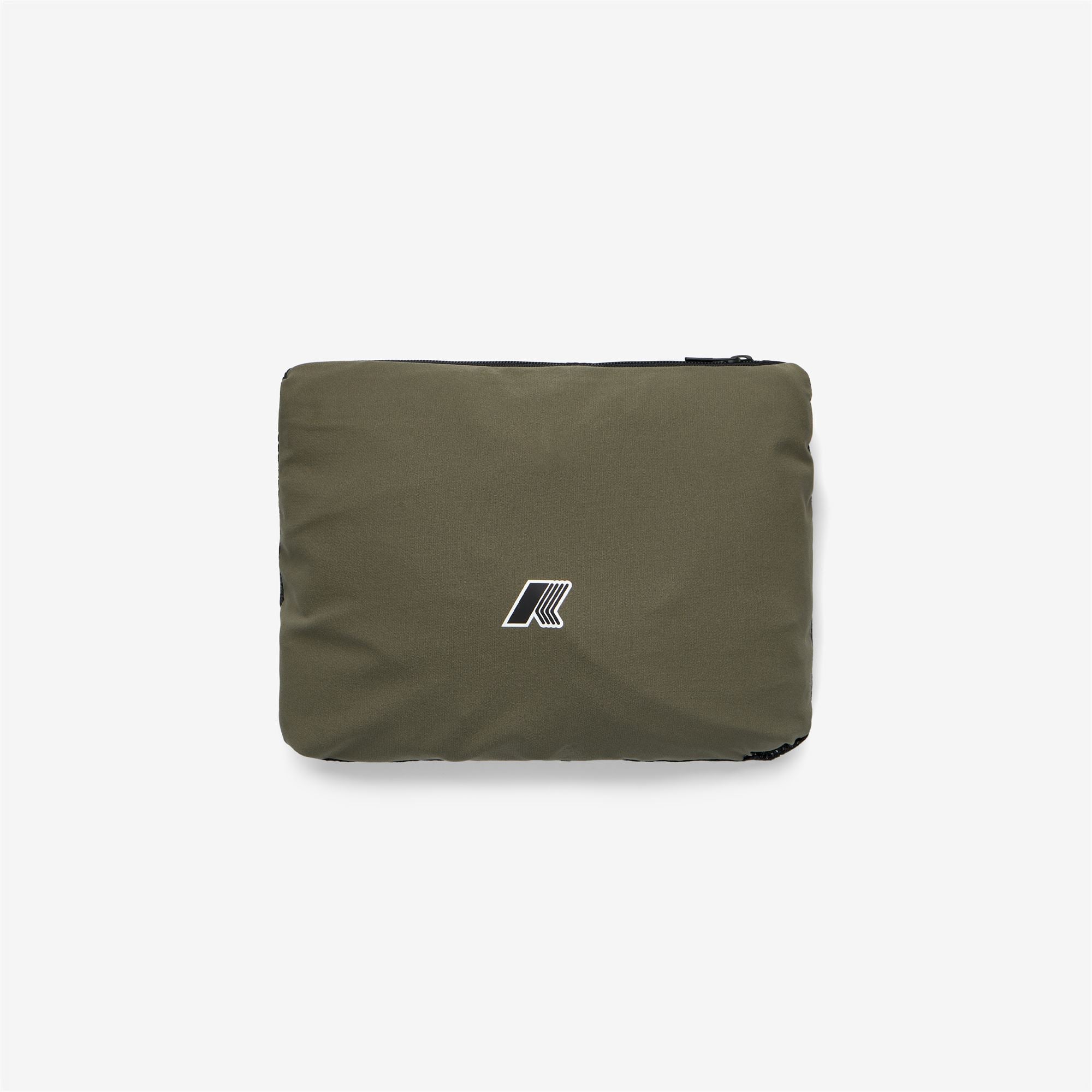 Fleece_Unisex_FLANER TRAVEL_Vest_Green Lichen - Commercial 2