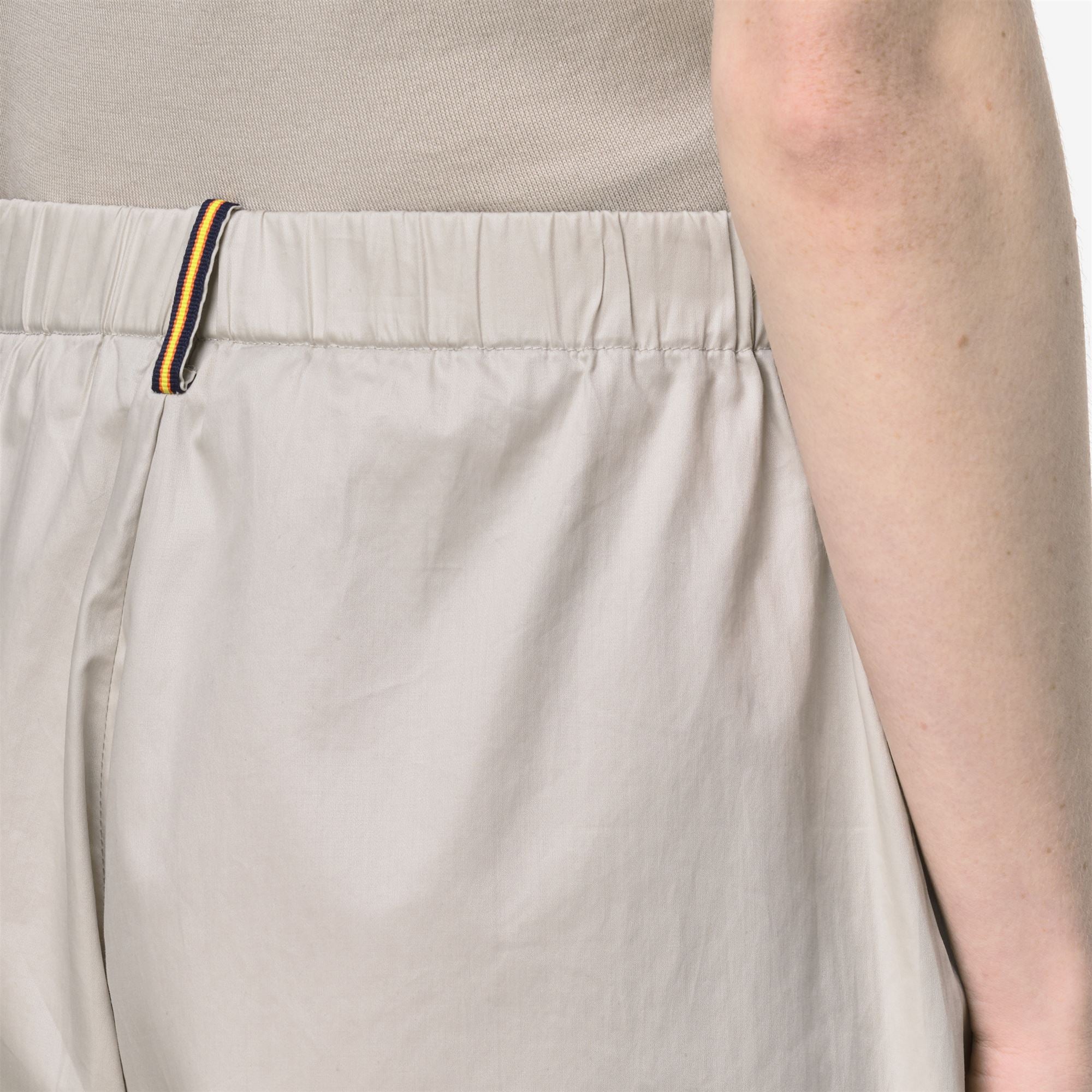 Shorts_Woman_LAMANDIE SHINY COTTON_Sport Shorts_BEIGE LT - Commercial 7