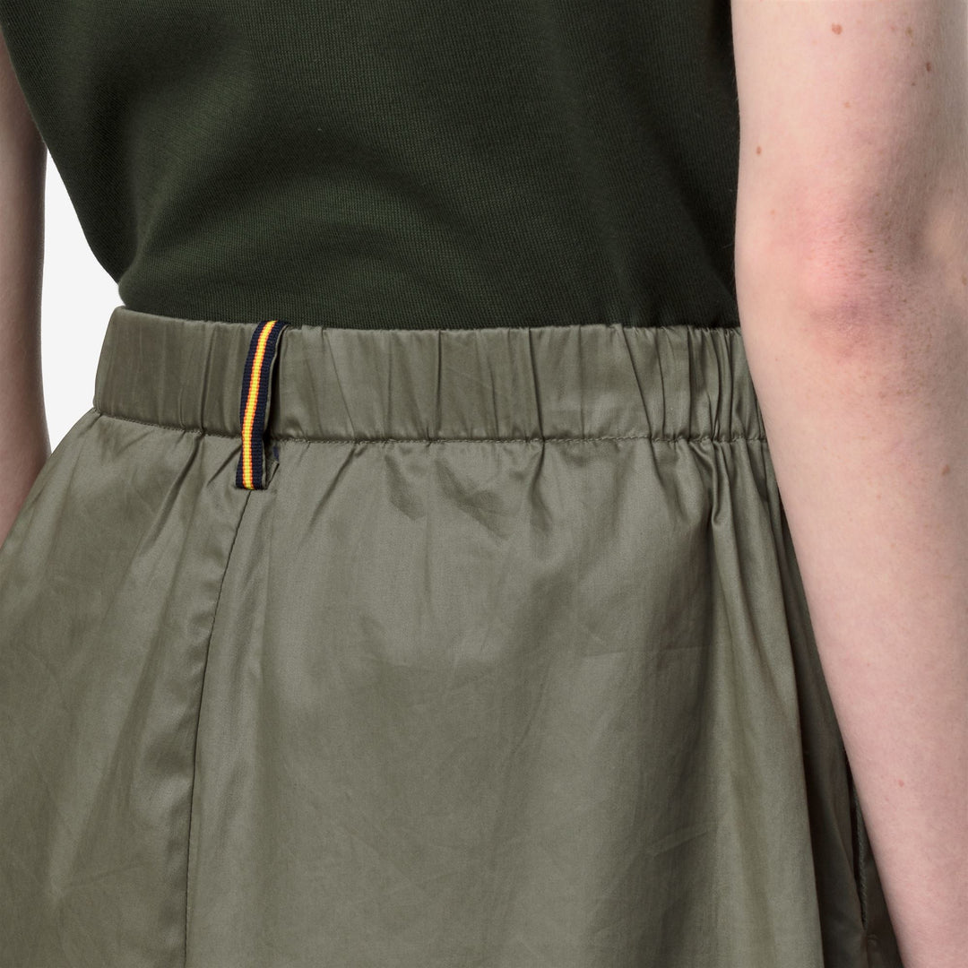 LAMANDIE SHINY COTTON - Shorts - Sport  Shorts - Woman - GREEN LICHEN main