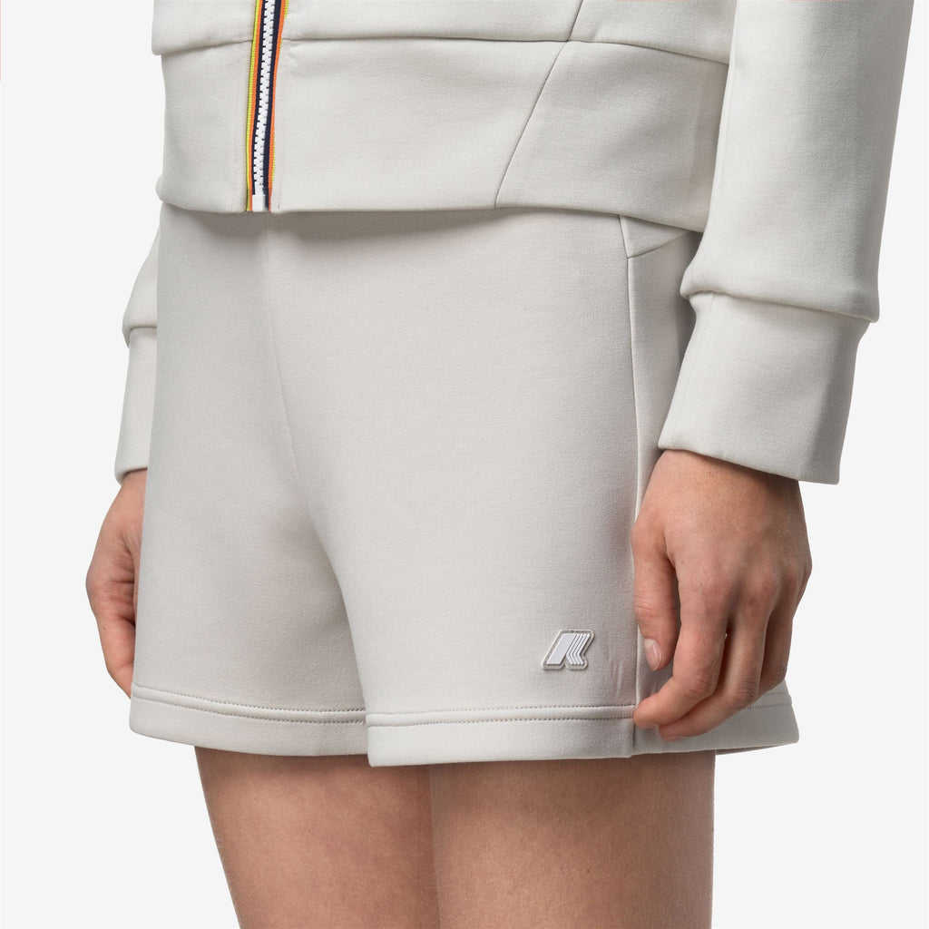 Shorts_Woman_RIKELLE LIGHT SPACER_Sport Shorts_BEIGE LT - Commercial 7