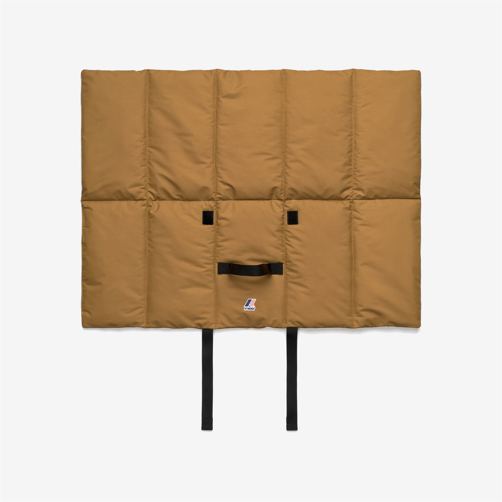 Blankets_UNISEX_BALTO_Blanket_Brown Bistre - Commercial 2