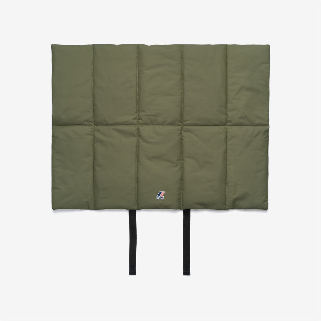 Blankets_UNISEX_BALTO_Blanket_Green Lichen - Commercial 1